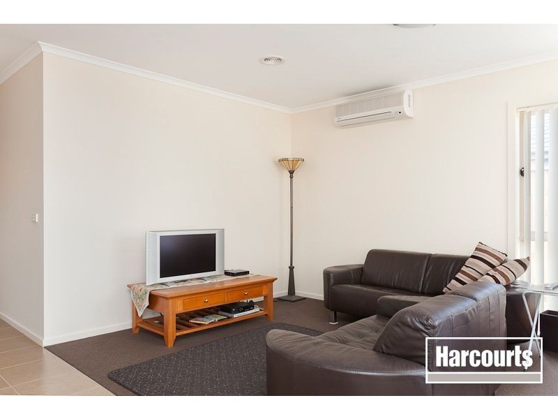 7 Cascade Way, Pakenham South VIC 3810