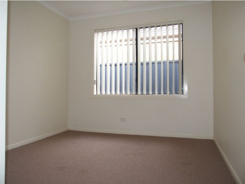 50 Shearwater Drive, Pakenham VIC 3810