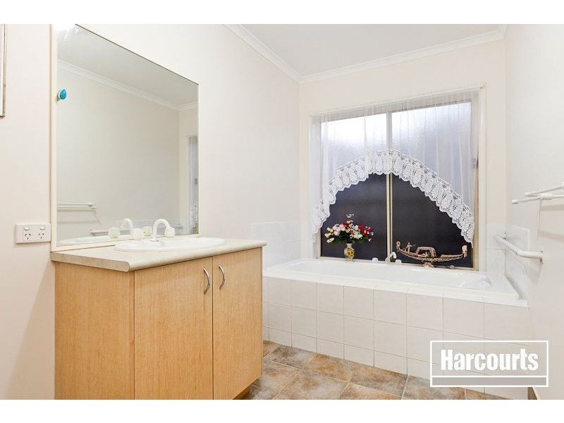 7 Park Boulevard, Pakenham VIC 3810