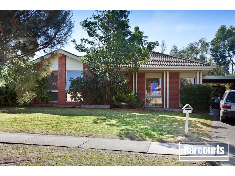 9 Kylie Court, Pakenham VIC 3810