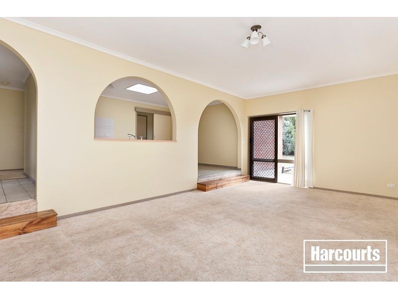 9 Kylie Court, Pakenham VIC 3810