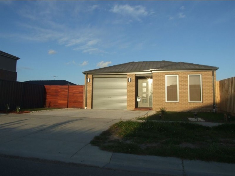 2 Mirabelle Street, Pakenham VIC 3810