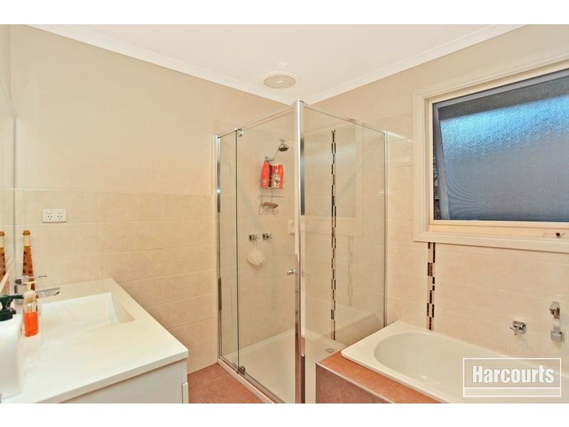 6 Andrew Court, Pakenham VIC 3810