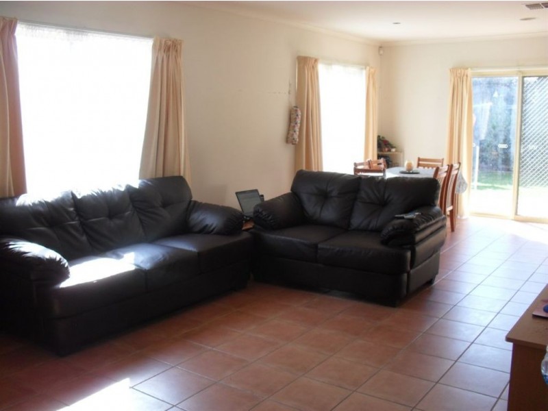 9 Shay Close, Narre Warren South VIC 3805