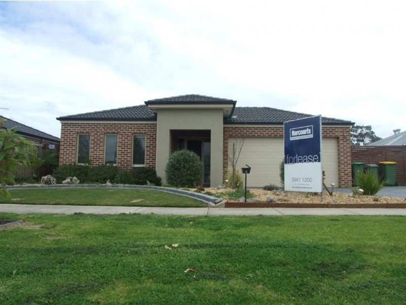 9 Mia Drive, Pakenham VIC 3810