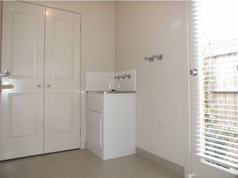 9 Mia Drive, Pakenham VIC 3810