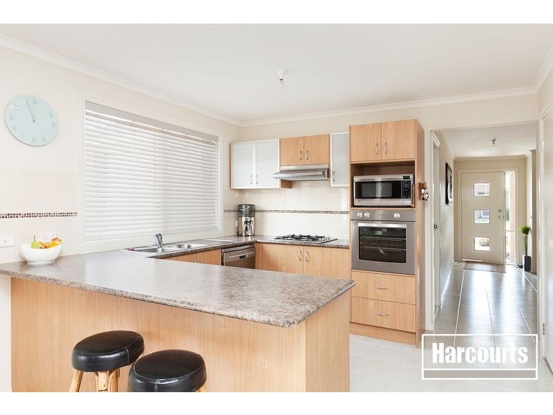 9 Sweet Pea Drive, Pakenham VIC 3810