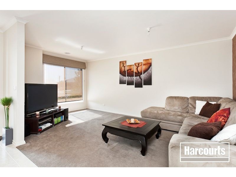 9 Sweet Pea Drive, Pakenham VIC 3810