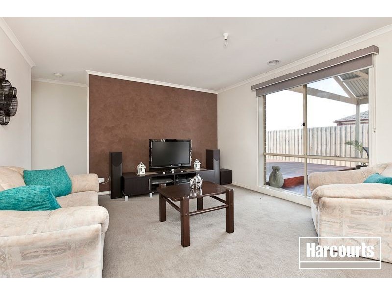 9 Sweet Pea Drive, Pakenham VIC 3810