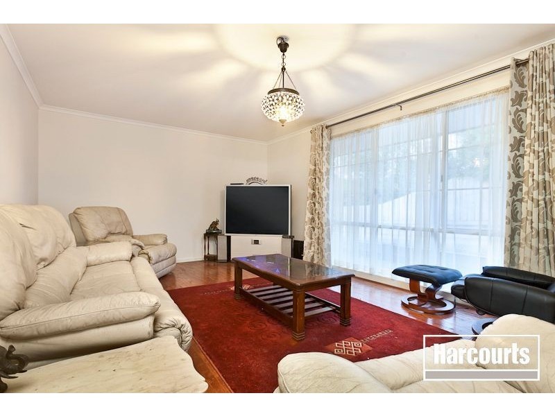 10 Dundee Court, Pakenham VIC 3810