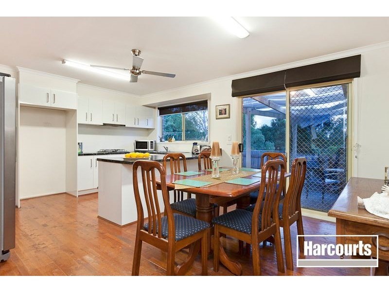 10 Dundee Court, Pakenham VIC 3810