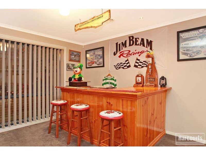 10 Overland Rise, Pakenham VIC 3810