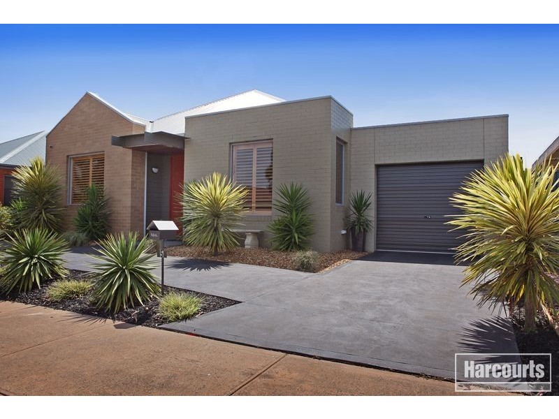 5 Paperbark Drive, Pakenham VIC 3810