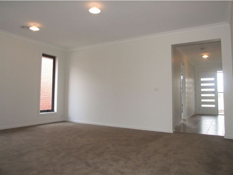 53 Victory Drive, Pakenham VIC 3810