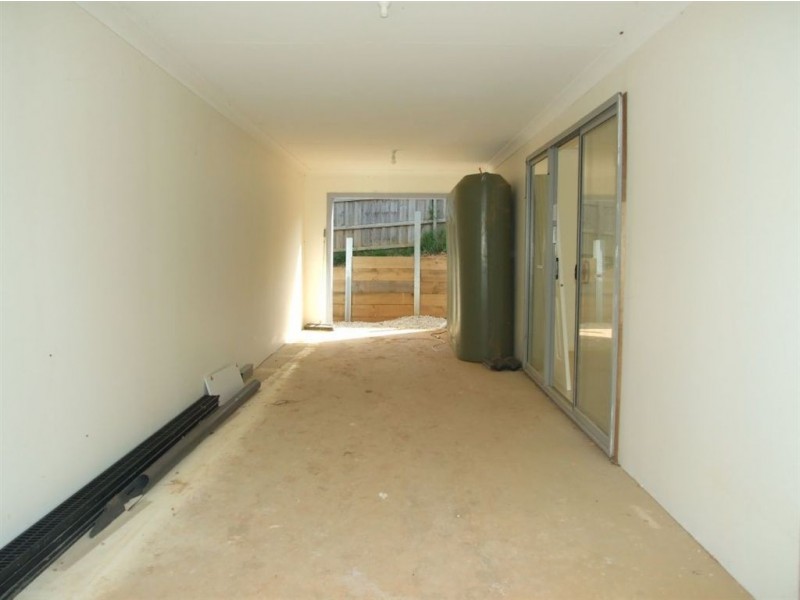 5 Yellow Gum Drive, Pakenham VIC 3810