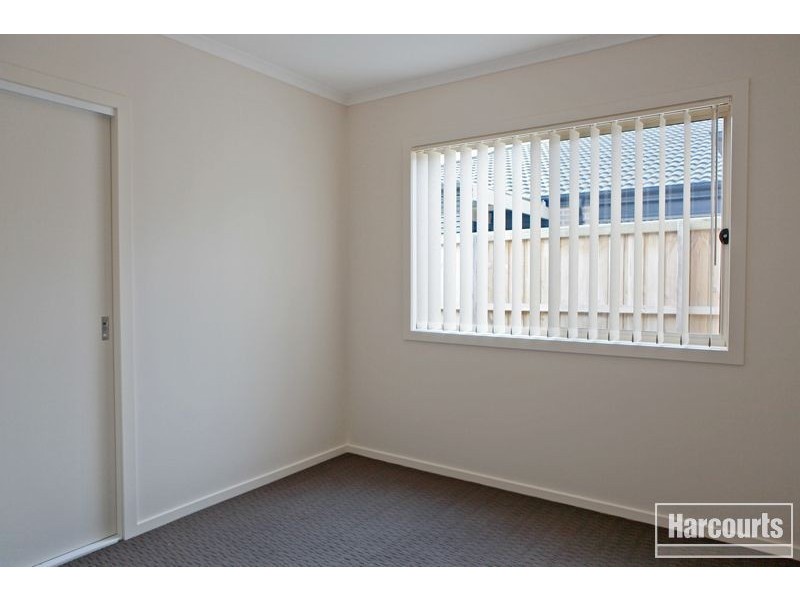 15 Devine Drive, Pakenham VIC 3810