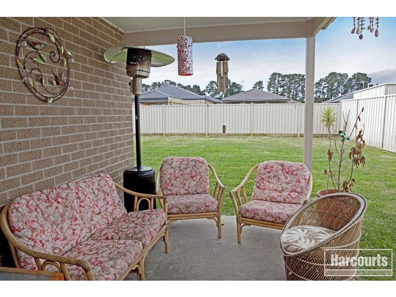 15 Pomegranite Way, Pakenham VIC 3810
