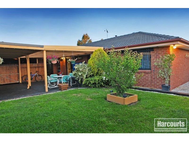23 Sir Thomas Drive, Pakenham VIC 3810