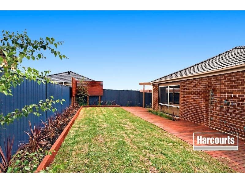 4 Dianella Close, Pakenham VIC 3810