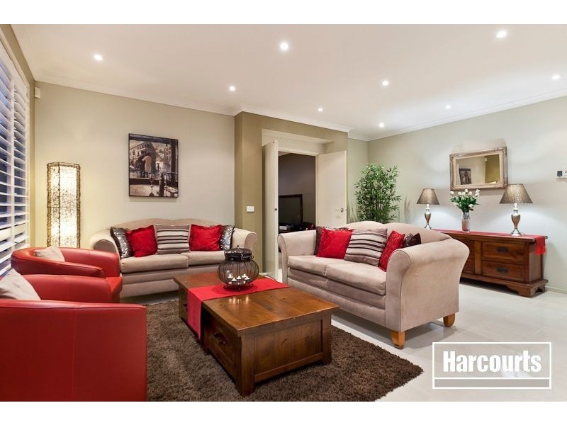 13 Botanic Drive, Pakenham VIC 3810