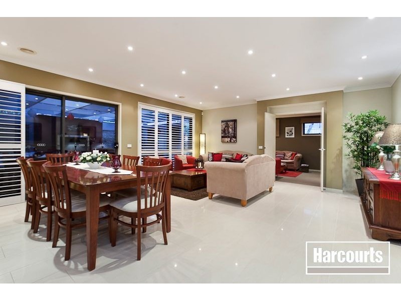 13 Botanic Drive, Pakenham VIC 3810