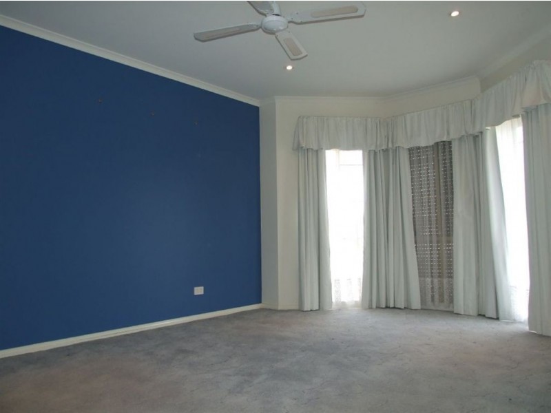 12 Grevillea Place, Pakenham VIC 3810