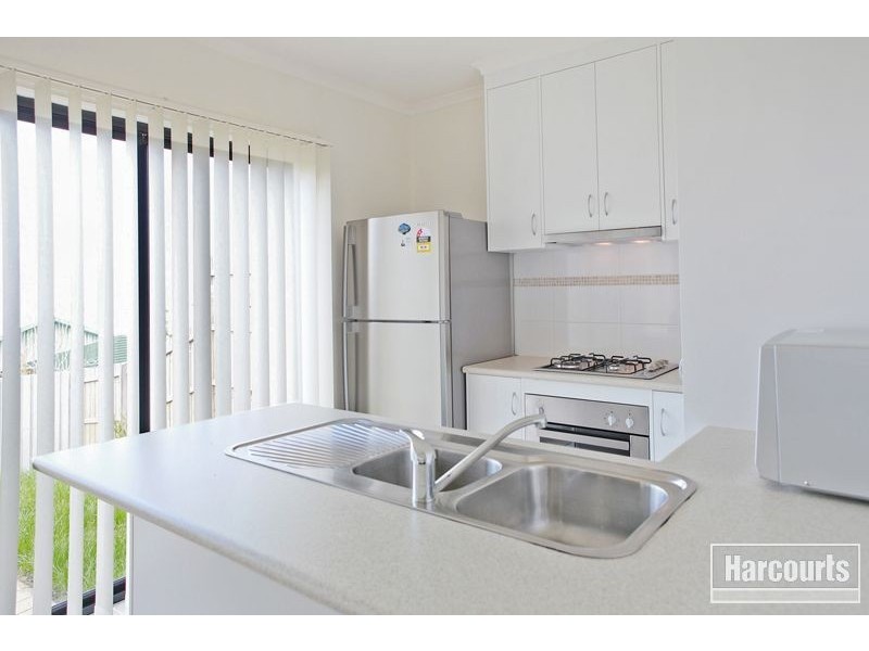 3/103 Army Road, Pakenham VIC 3810