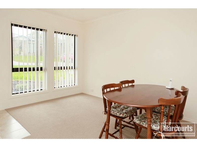 3/103 Army Road, Pakenham VIC 3810
