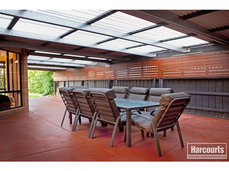 63 Sandalwood Drive, Pakenham VIC 3810