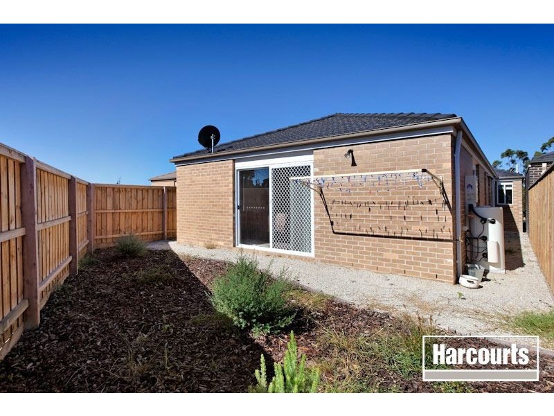 10 Versace Court, Pakenham VIC 3810