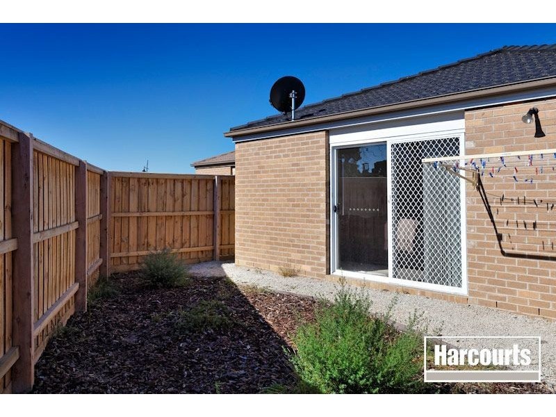10 Versace Court, Pakenham VIC 3810