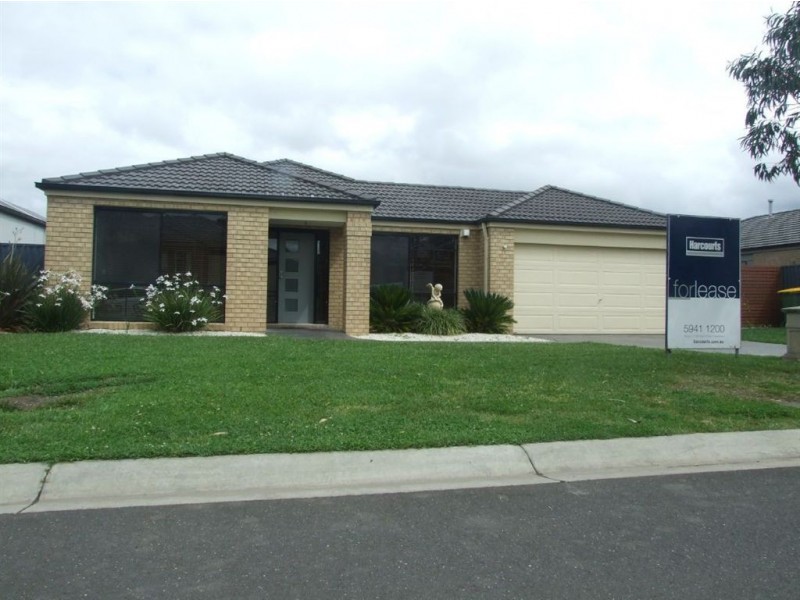 16 Stringybark Cct, Pakenham VIC 3810