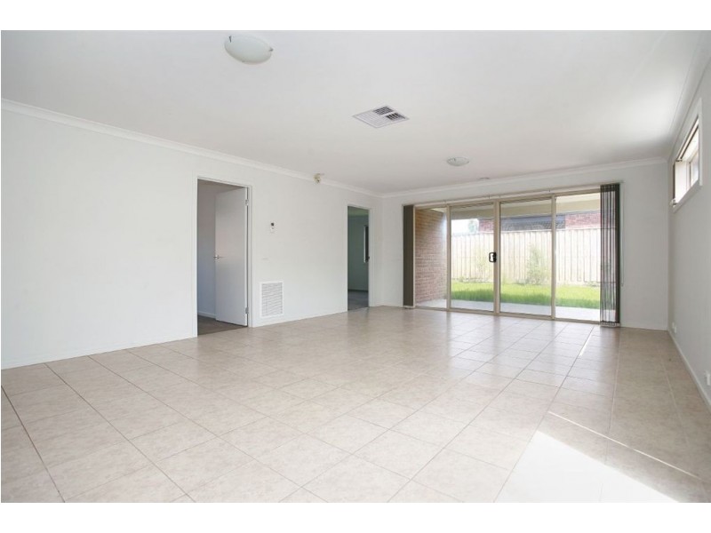 23 Devine Drive, Pakenham VIC 3810