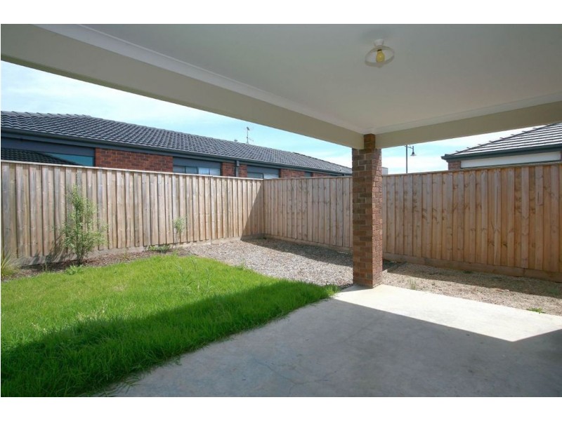 23 Devine Drive, Pakenham VIC 3810