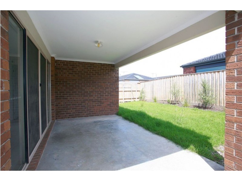 23 Devine Drive, Pakenham VIC 3810