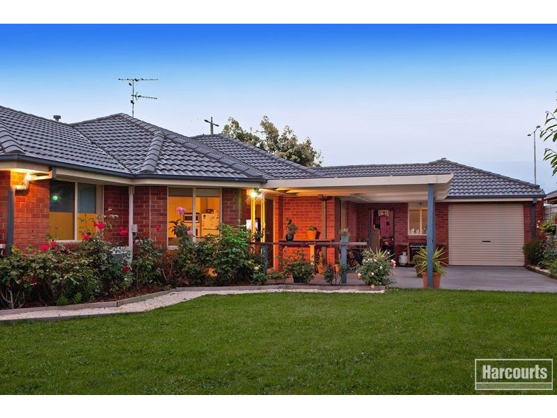 132 McGregor Road, Pakenham VIC 3810