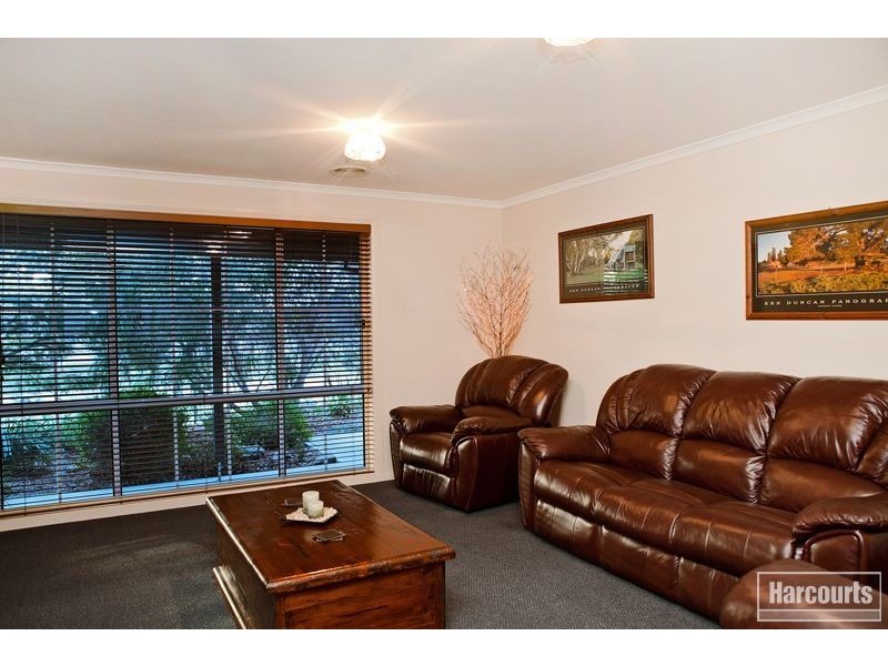 132 McGregor Road, Pakenham VIC 3810