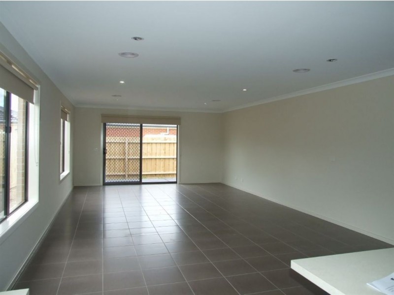 58 Melissa Way, Pakenham VIC 3810