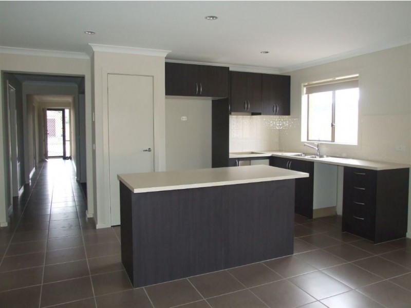 58 Melissa Way, Pakenham VIC 3810