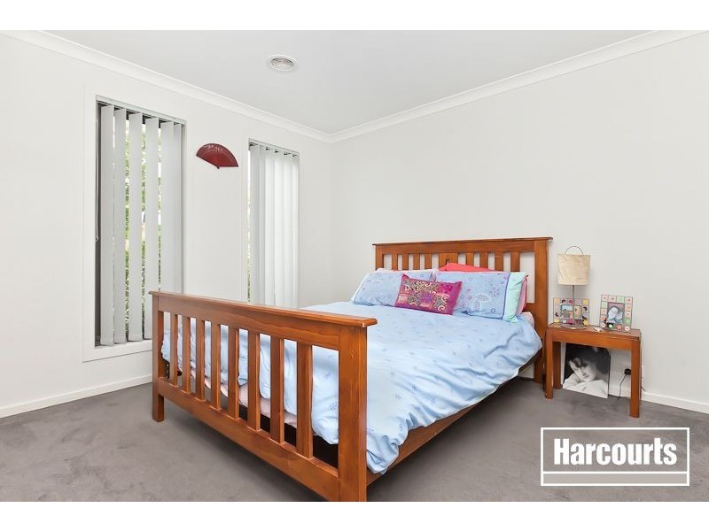 6 Versace Court, Pakenham VIC 3810