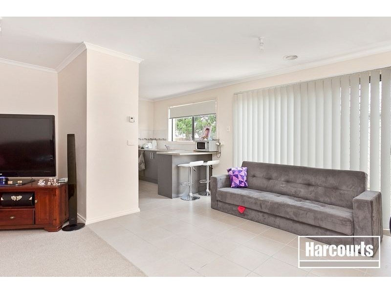 4/108 Ahern Road, Pakenham VIC 3810