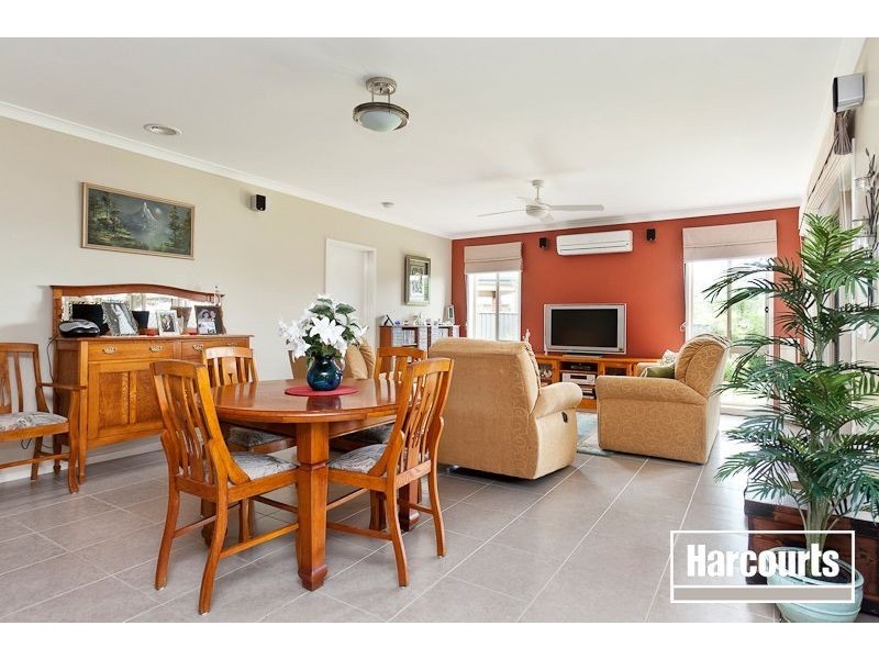 5 Britton Drive, Pakenham VIC 3810