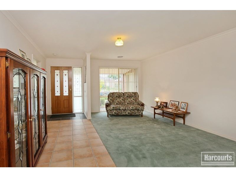 21 Gillian Place, Pakenham VIC 3810