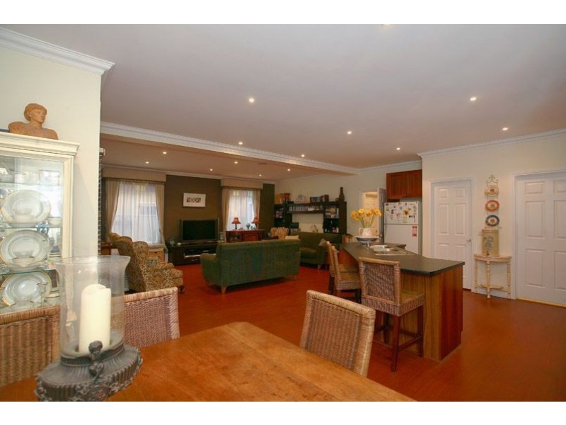 54 Flinders Chase, Pakenham VIC 3810