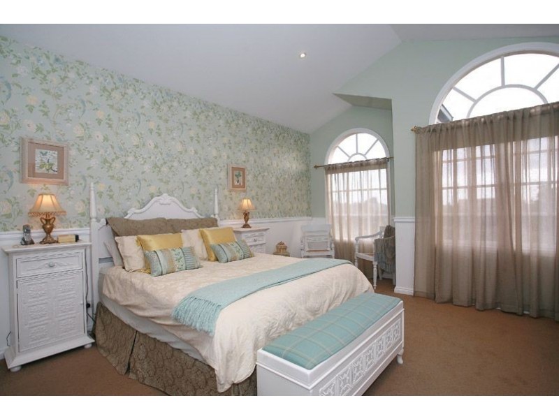 54 Flinders Chase, Pakenham VIC 3810