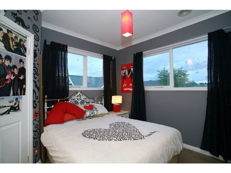 54 Flinders Chase, Pakenham VIC 3810