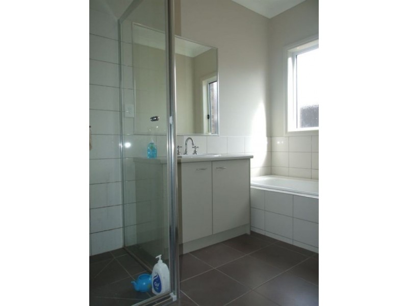 3 Sinclair Walk, Pakenham VIC 3810