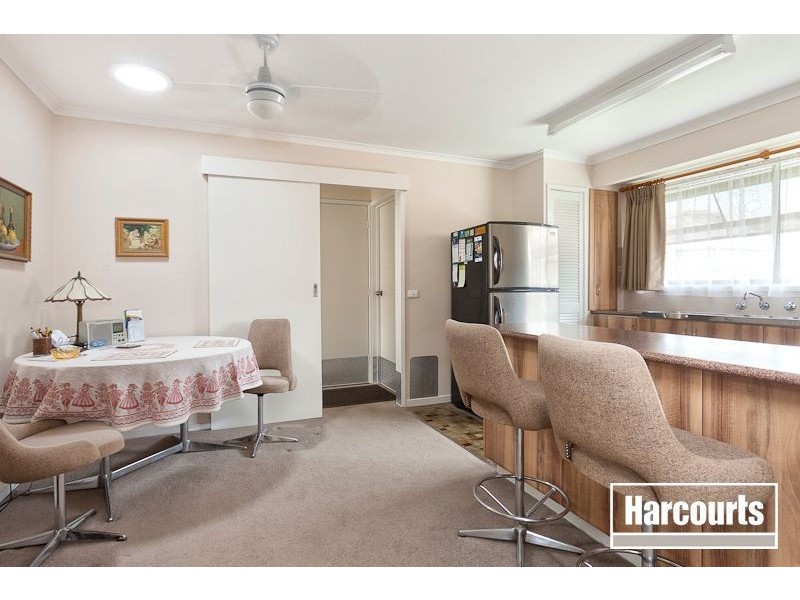 2/18 Henty Street, Pakenham VIC 3810
