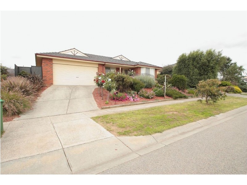 9 Harmony Court, Pakenham VIC 3810