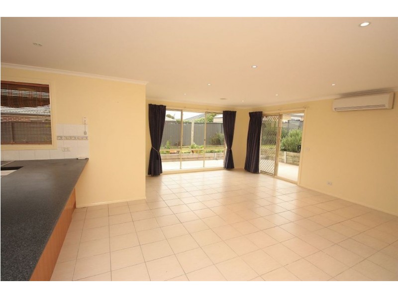 9 Harmony Court, Pakenham VIC 3810